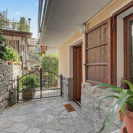A Casa Di Zia Renny Châtillon